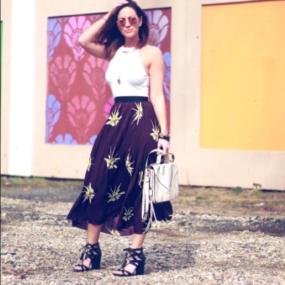 Pleated skirt